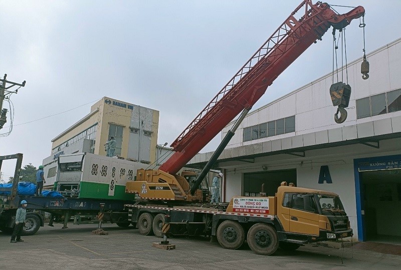 Dịch vụ cho thuê xe cẩu bánh lốp 70 tấn Vận tải Đông Đô luôn đảm bảo về chất lượng.